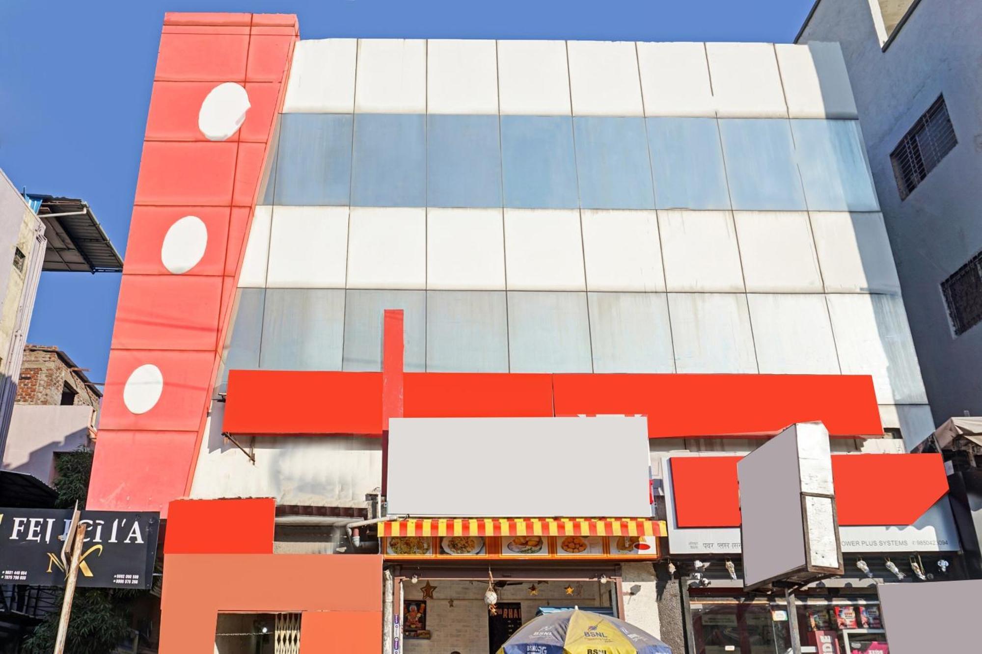 Hotel O 24K Inn Mundhva Εξωτερικό φωτογραφία
